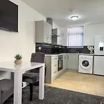 Longford Retreat 4br En-suite Entire Middlesbrough